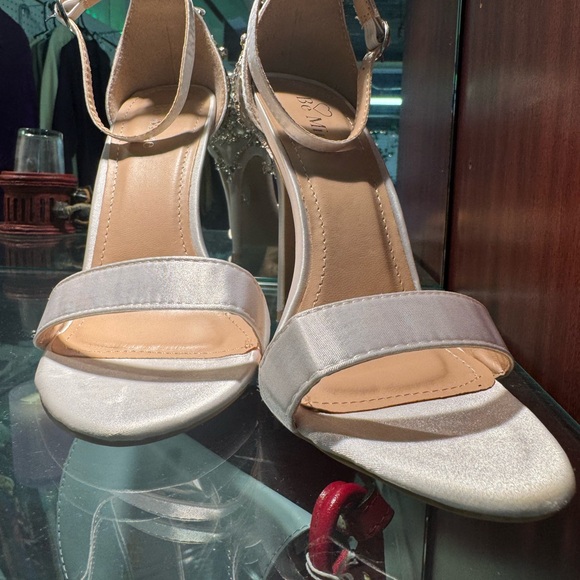 Stunning Embellished Ivory Wedding Heels - Picture 8 of 15